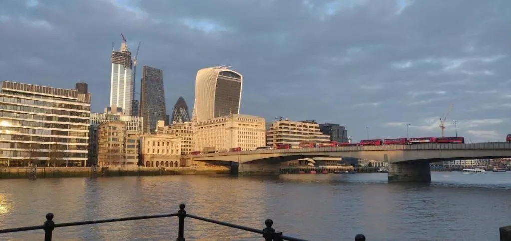 Modern Deluxe 1 Bed Apartment Bermondsey London Bridge